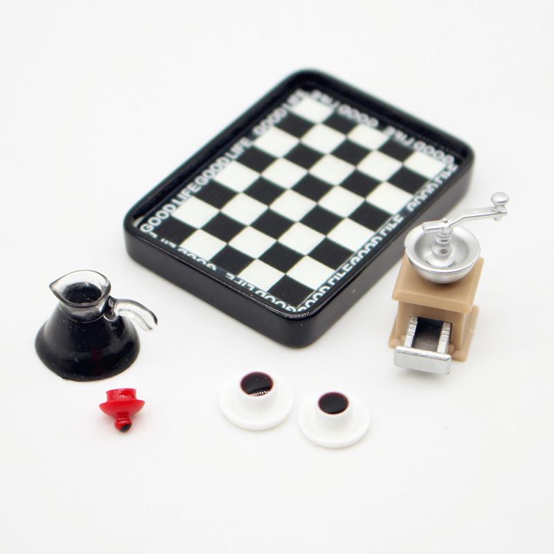 Coffee Maker - ドールハウスミニチュアコーヒーメーカーグラインダー黒と白の市松模様のディナープレートセットモデルドールハウスアクセサリーごっこ遊びおもちゃ