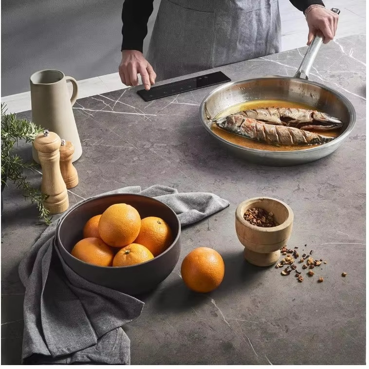 インビザクック インビジブル インダクションクックトップ ビ - Induction Cooker のレビューと価格