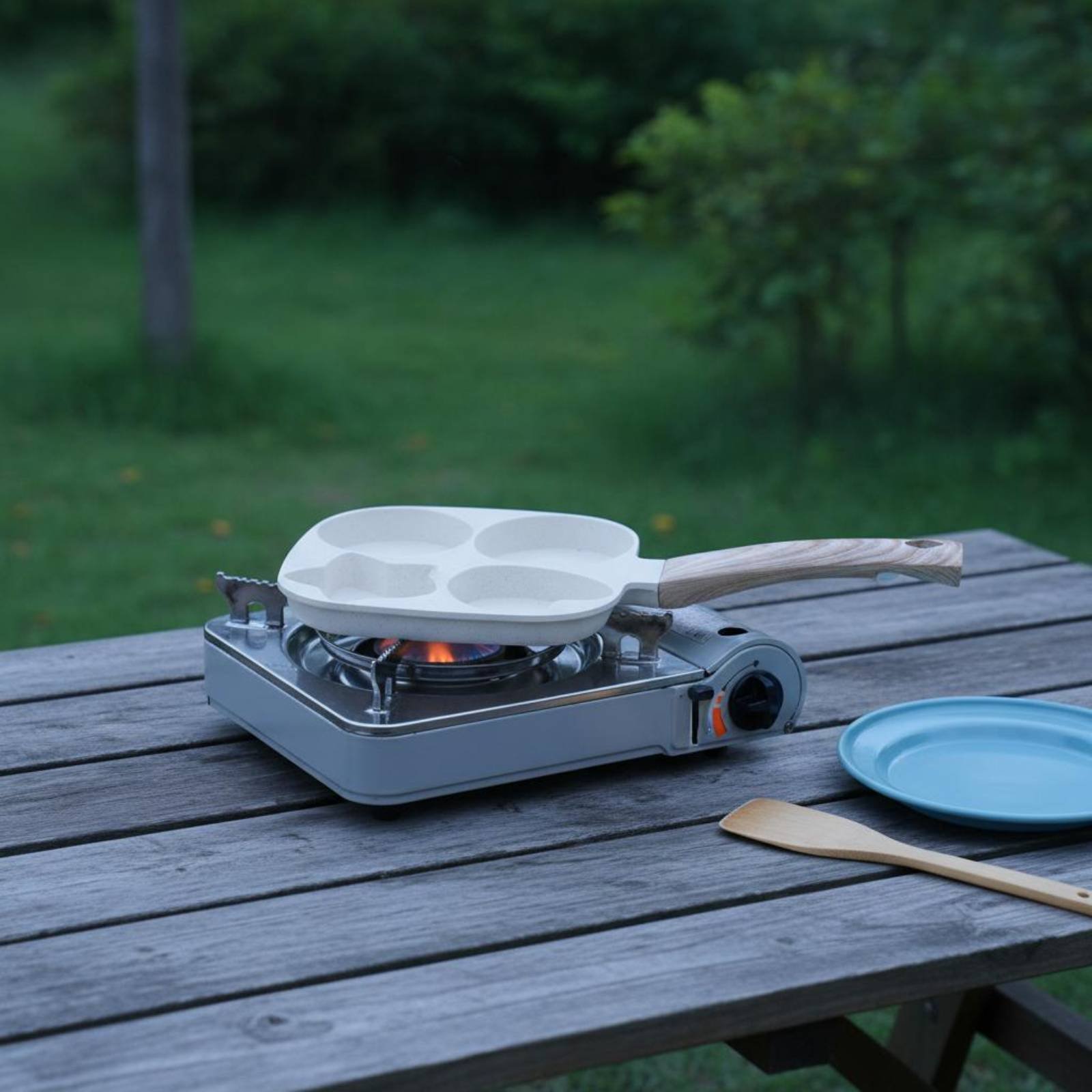 焦げ付きにくい朝食用フライパン、長持ちする4穴フライパン、分 - Induction Cooker のレビューと価格